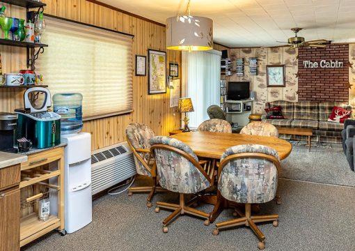 Cabin #4 – Riveria