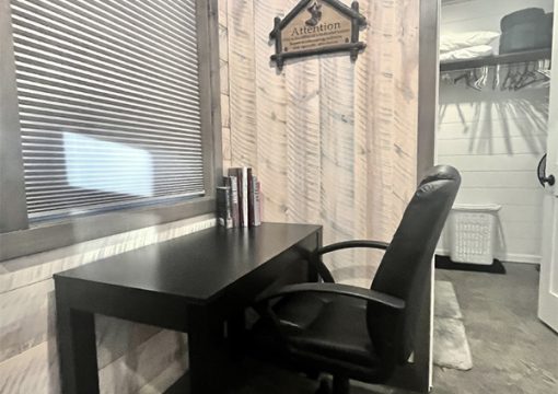 Cabin #5 – Creekside Retreat