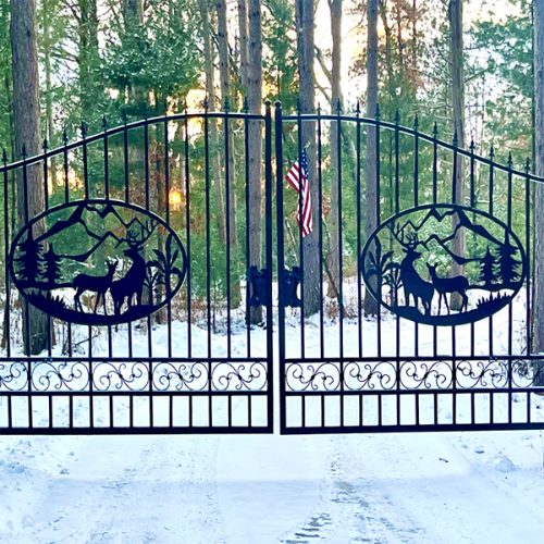 Cabin #5 – Creekside Retreat