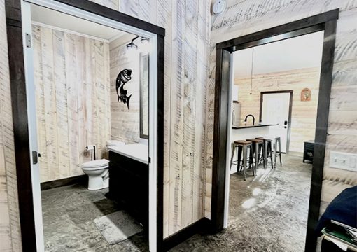 Cabin #5 – Creekside Retreat