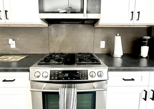 Cabin #5 – Creekside Retreat