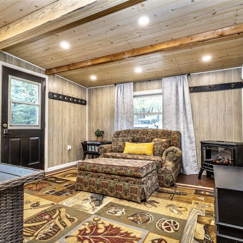 Cabin #3 – Trailside Retreat