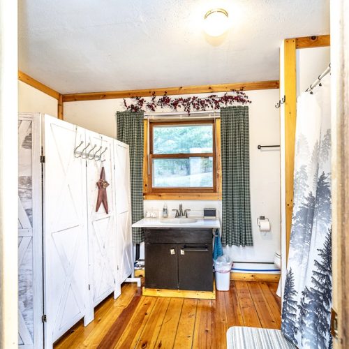 Cabin #3 – Trailside Retreat